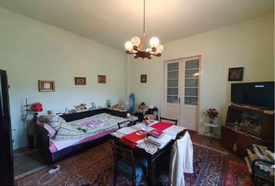 Apartament spatios cu 2 camere si centrala proprie Apartament spatios cu 2 camere si centrala proprie - 2