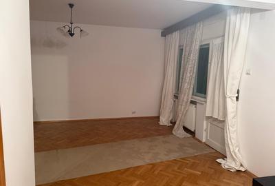 Bucurestii Noi, Pajura - 15