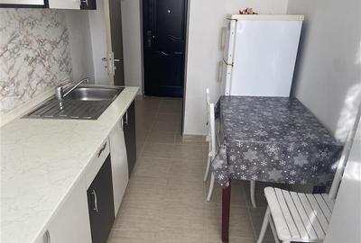 Garsonieră decomandată, mobilată în Sud - 9