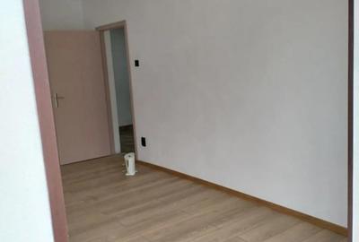 Apartament cu 2 camere decomandat în Central - 1