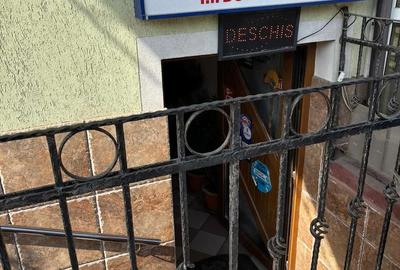Spațiu comercial, de 80 mp, în Central - 3