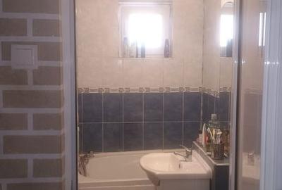 Apartament cu 3 camere semidecomandat în Central - 4