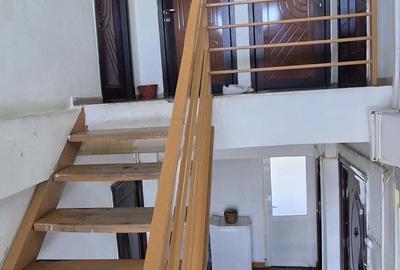 Apartament cu 2 camere decomandat în Casa de Cultură