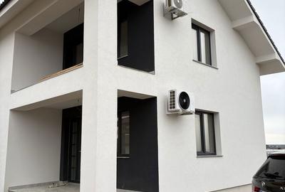 Casă cu 4 camere în Cihei - 1