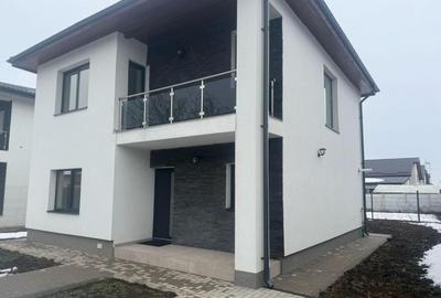 Spre vanzare casa individuala, Comuna Berceni, 4 camere - 8