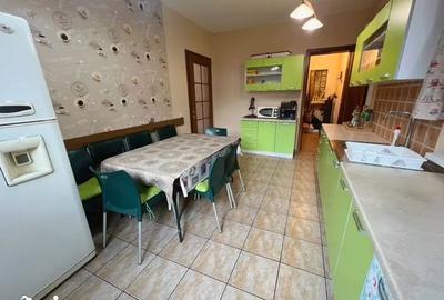 Casă cu 7 camere cu Teren 747 Mp în Moieciu - 3