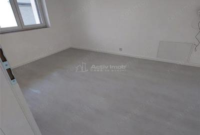 Casă cu Teren 235 Mp în Cetate