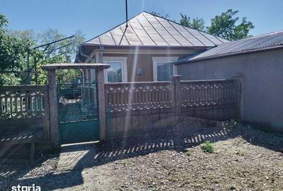 Casă cu 4 camere cu Teren 600 Mp în Maia