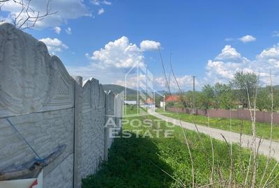 Teren intravilan, partial imprejmuit, eligibil grant- Poj... - 2