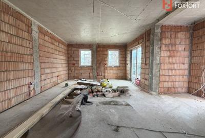 Casă individuală cu 4 camere cu Canalizare în Sânandrei - 2