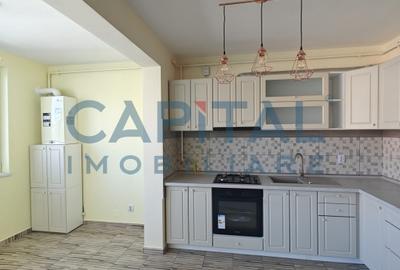 Apartament cu 3 camere semidecomandat în Florești
