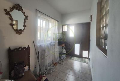 Casă cu 4 camere în Șimnicu de Jos - 19