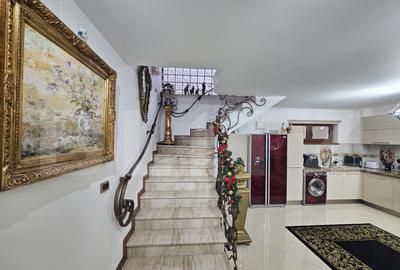 Casă cu 4 camere cu Teren 50 Mp în Cetate - 2