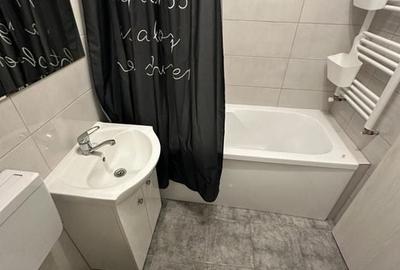 3 camere decomandat metrou Aparatorii Patriei sector 4 - 6