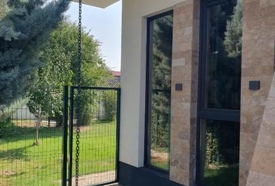 Casa de calitate in mijlocul comunitatii cu utilitatile incluse in pret - 8