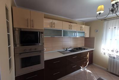 Apartament cu 3 camere renovat, in Stejari - 3