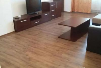 Apartament cu 3 camere decomandat în Casa de Cultură - 3