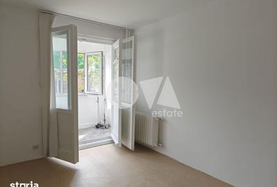 Apartament cu 3 camere semidecomandat în Militari