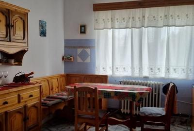 Casă cu 4 camere în Urluiești - 7