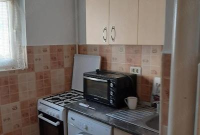 Garsonieră decomandată în Intim - 2