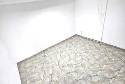 Spațiu comercial, de 50 mp, în Central - 1