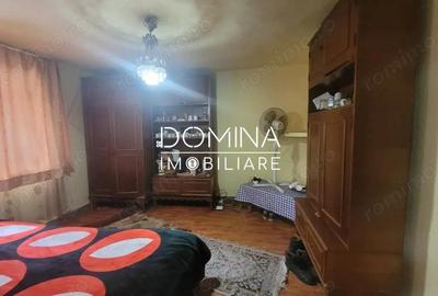 Vanzare casa, situata in ora? Tismana, strada Manastirii - 4