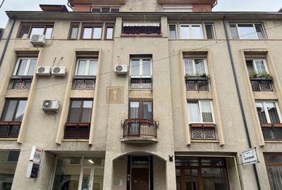 Piata Unirii; dormitor +birou;parcare privata si boxa (centrala proprie si ctr.) Piata Unirii; dormitor +birou;parcare privata si boxa (centrala proprie si ctr.) - 1