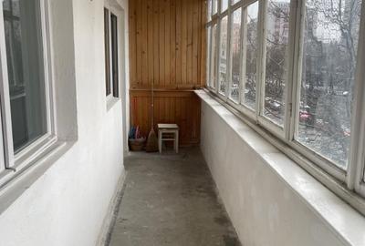 Apartament cu 3 camere decomandat în Dâmbu - 8