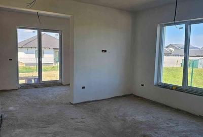 Casă cu 3 camere în Sântandrei - 4