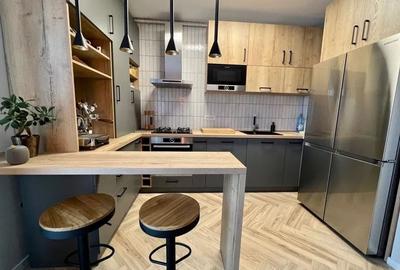Apartament 3 camere, la cheie, parcare, zona Vivo/Columna - 1