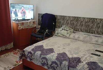 Apartament cu 2 camere decomandat în Bărcănești - 1