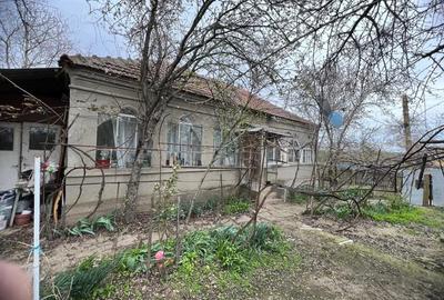Teren de 2500 mp, în Gângiova - 2