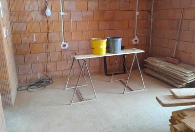 Casă cu 3 camere în Alparea - 1