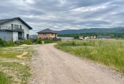 Teren Construcții intravilan de 758 mp, în Cristian