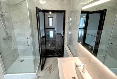 Casă cu 7 camere cu Teren 600 Mp în Gura Foii - 10