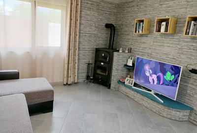 Casă cu 3 camere cu Teren 700 Mp în Costi - 3