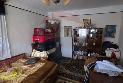 Casă cu 3 camere cu Teren 1373 Mp în Ciușlea - 6