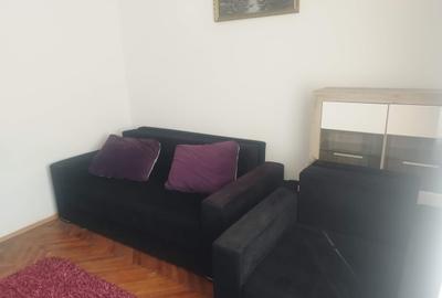 Apartament cu 3 camere semidecomandat în Central - 3