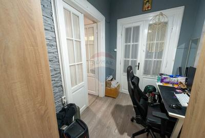 Vila de vanzare in zona P-ta Unirii 140 mp teren - 20