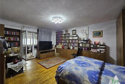 Apartament 2 camere vedere frontala la mare -Faleza Nord - 9