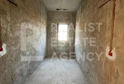 Casă cu 6 camere cu Teren 500 Mp în Central - 4