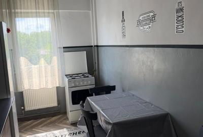 Apartament cu 2 camere decomandat în Tomis I - 4