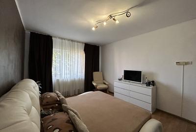 Apartament 4 camere, decomandat, 80mp utili, 2 bai, zona Dambovita - 2