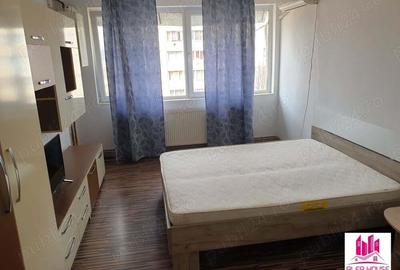 Vand garsoniera zona Micro 1 - 8