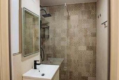 Garsonieră în Romană