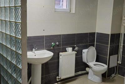 Casă cu 10 camere cu Teren 300 Mp în Central - 4