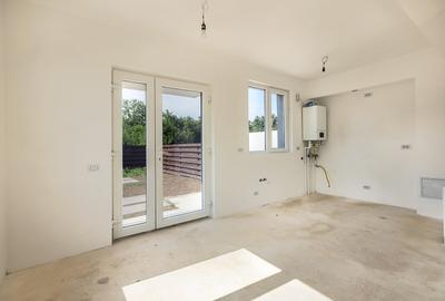 Casă cu 3 camere , P+1+pod, 2 băi – Balotești, comision 0% - 7