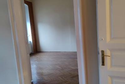 Apartament cu 3 camere în Spitalul Județean - 2