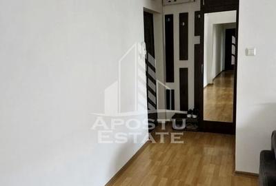 Apartament cu 3 camere, centrala proprie,  balcon, zona Girocului - 5