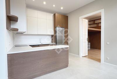 Apartament cu 3 camere semidecomandat, mobilat în Central - 2